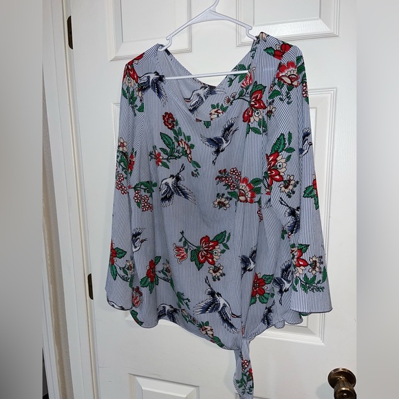 Boutique Tops - Floral Crane Striped Blouse Sz 2X